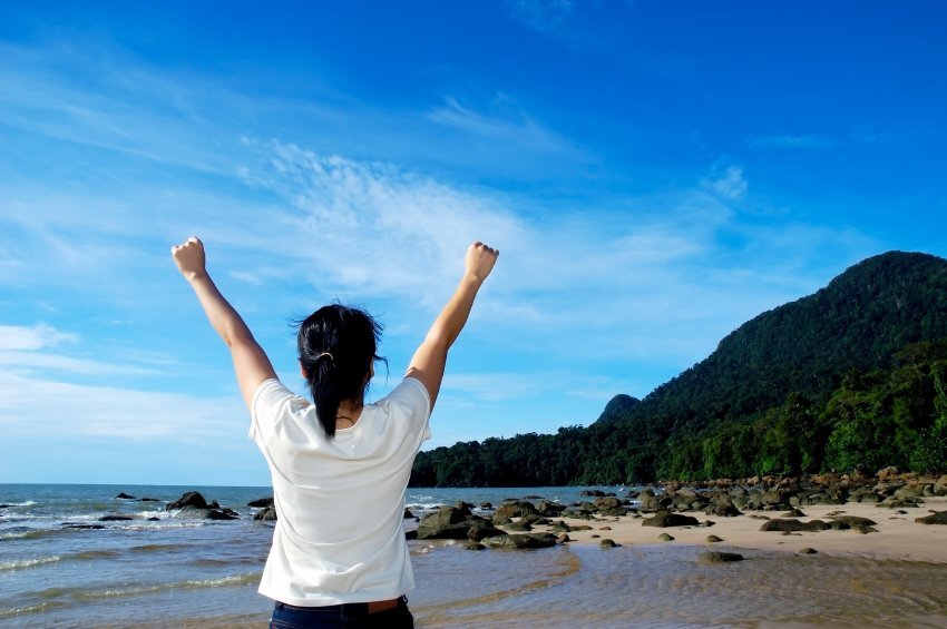 Woman_victorious_Small